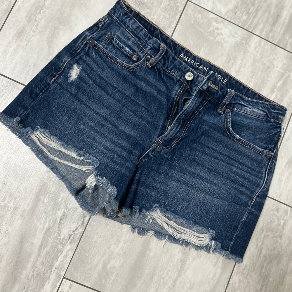 American Eagle dark wash denim shorts size 8
